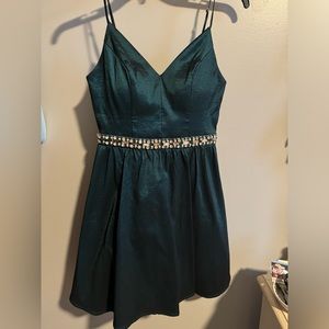 Honey and Rosie homecoming dress. Hunter green. Size 5